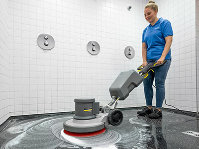 AKAE-KARCHER-PROFESSIONAL-FLOOR-CLEANER-MOBILE